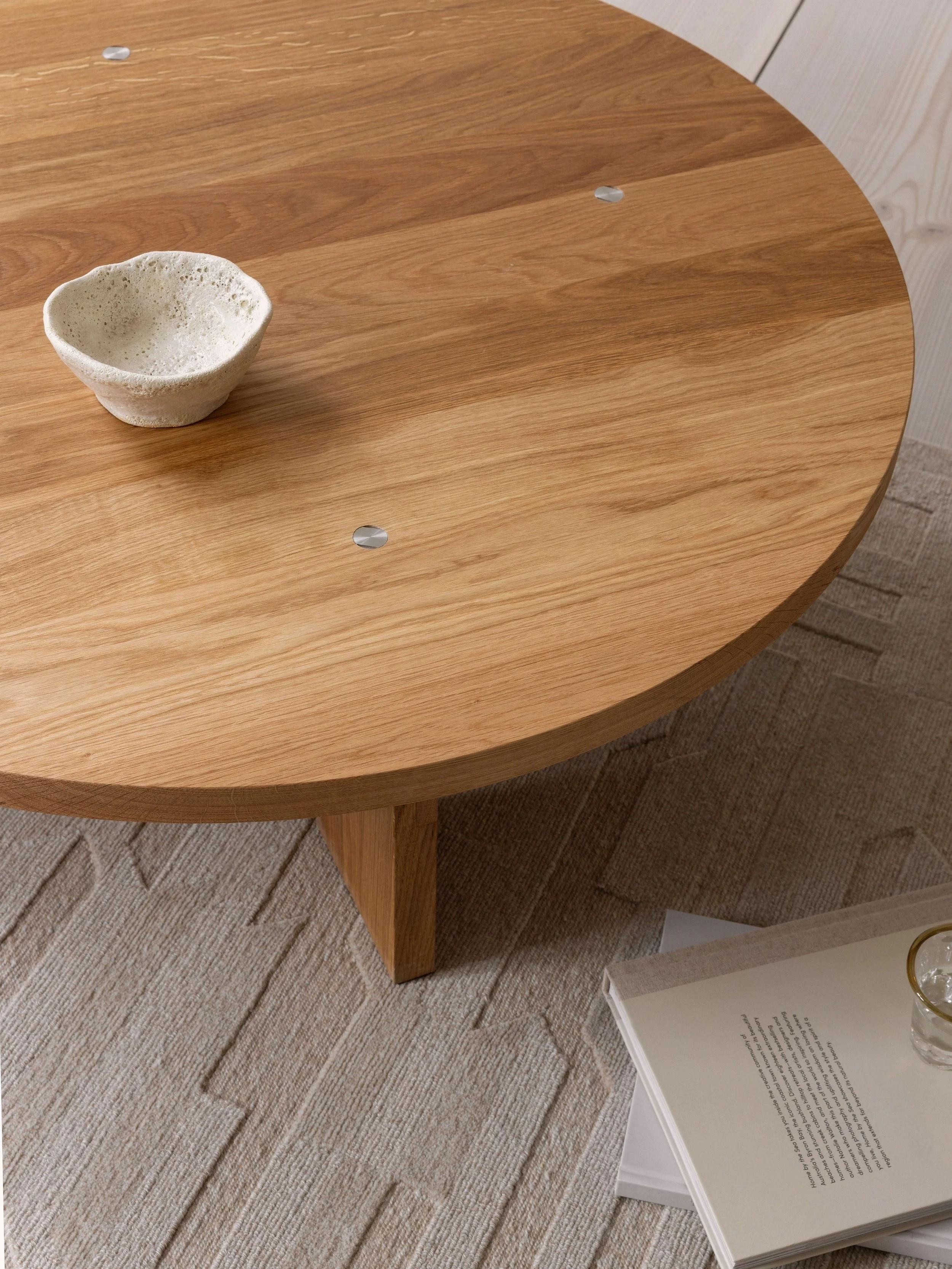 Mio Coffee Table - Solid Oak Ø90 Round — Thorup Copenhagen